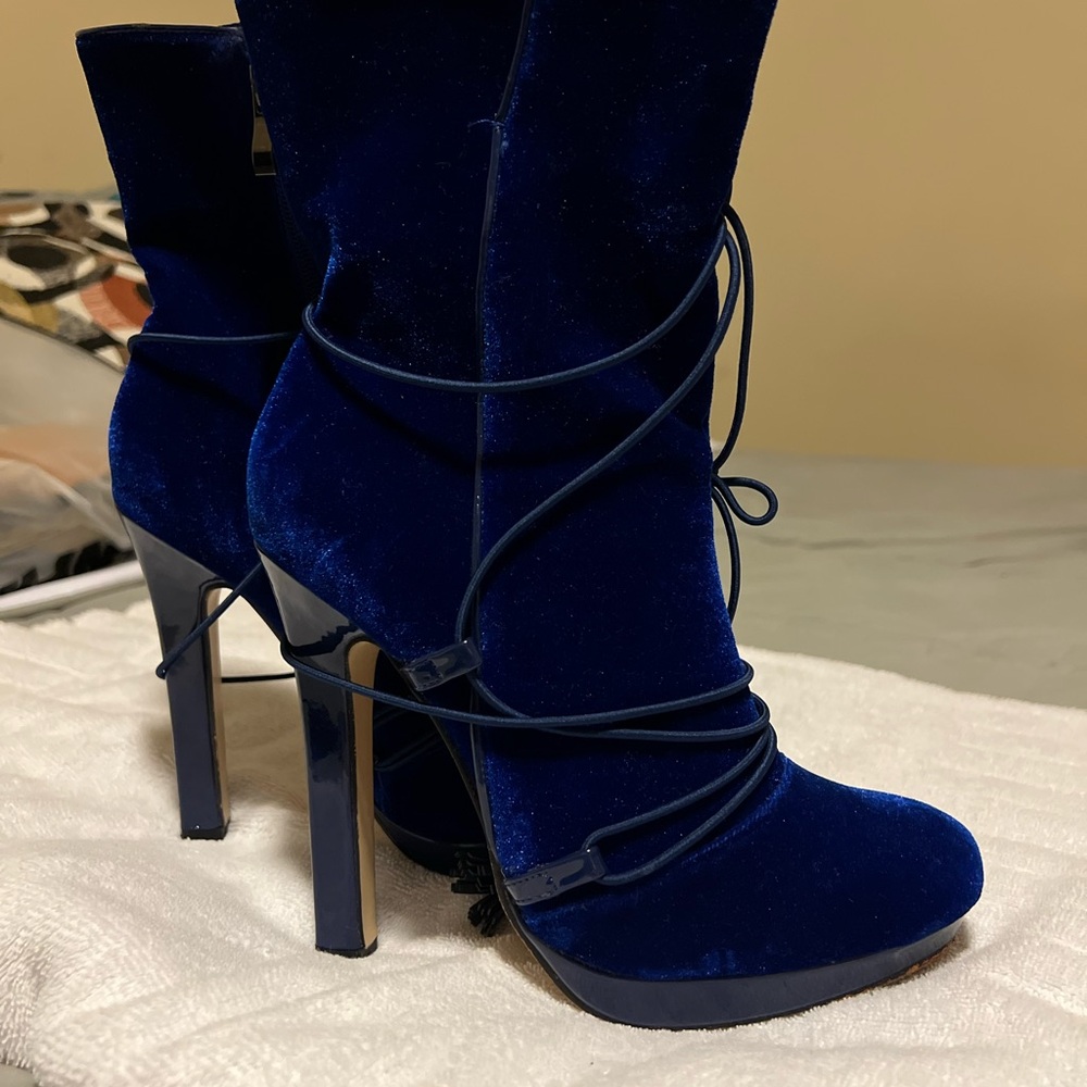 Elegant Blue Velvet Women's Boots